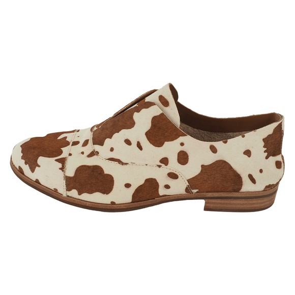 Kork-Ease Nottingham Slip-On Cow Print Oxford Shoes - Picture 2 of 9